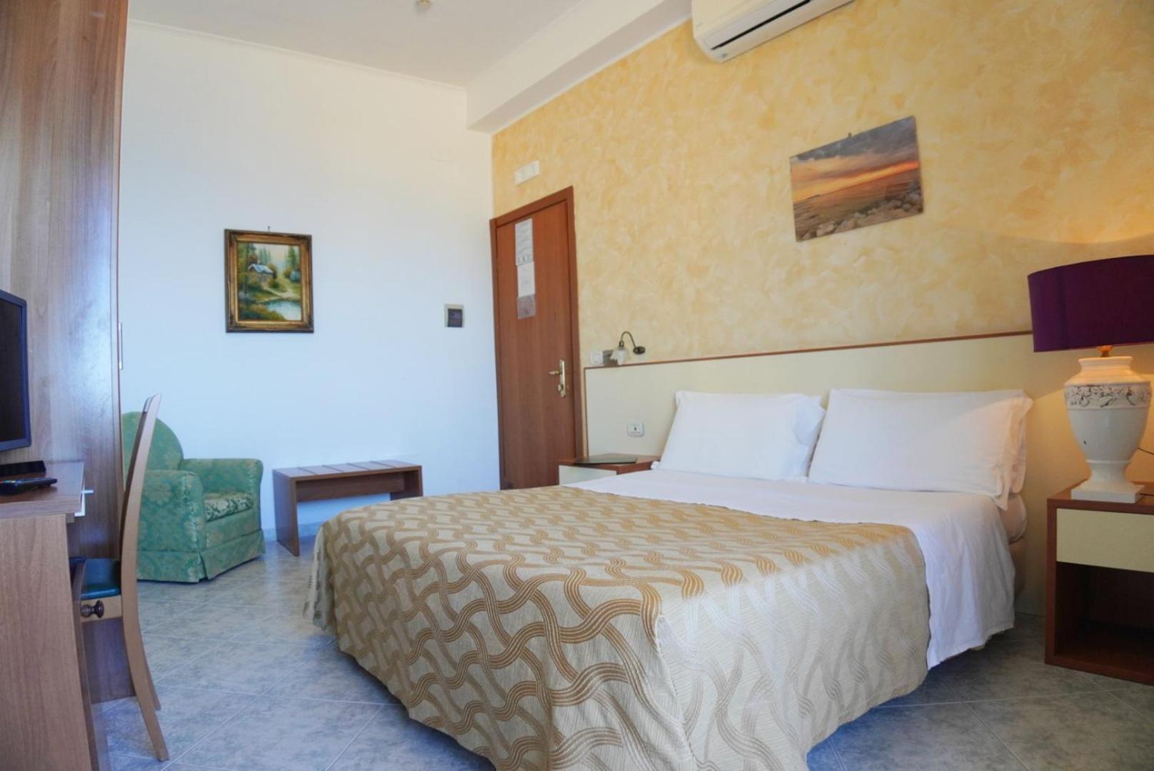 New Hotel Sonia Santa Maria di Castellabate Exterior foto